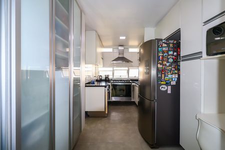 Apartamento à venda com 128m², 3 quartos e 4 vagas Apartamento à venda com 128m², 3 quartos e 4 vagasCozinha