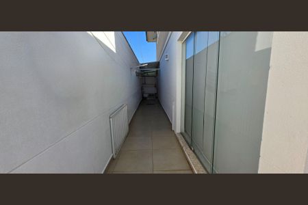 Casa à venda com 150m², 3 quartos e 3 vagas
