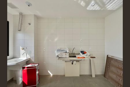 Apartamento à venda com 34m², 1 quarto e 1 vaga Apartamento à venda com 34m², 1 quarto e 1 vagaCozinha e Área de Serviço