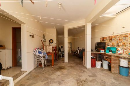 Casa à venda com 311m², 4 quartos e 4 vagas