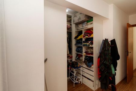 Casa à venda com 311m², 4 quartos e 4 vagas
