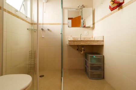 Casa à venda com 311m², 4 quartos e 4 vagas