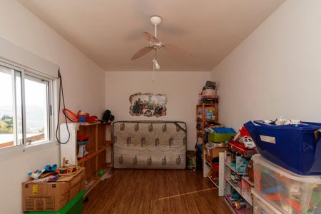 Casa à venda com 311m², 4 quartos e 4 vagas