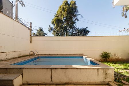 Casa à venda com 311m², 4 quartos e 4 vagas