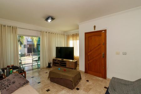 Casa à venda com 311m², 4 quartos e 4 vagas