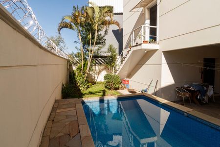 Casa à venda com 311m², 4 quartos e 4 vagas