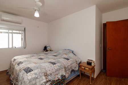 Casa à venda com 311m², 4 quartos e 4 vagas