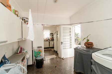 Casa à venda com 311m², 4 quartos e 4 vagas