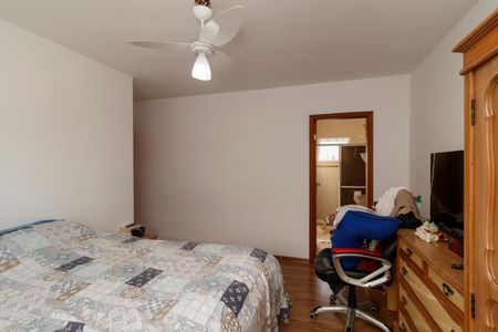 Casa à venda com 311m², 4 quartos e 4 vagas