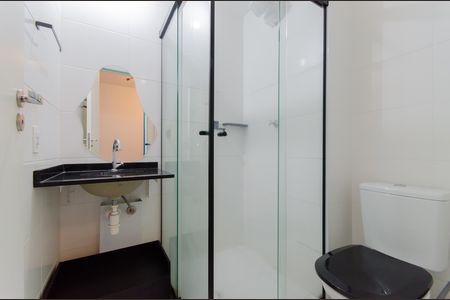 Banheiro de apartamento para alugar com 1 quarto, 28m² em Vila Dom Pedro I, São Paulo