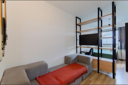 Apartamento à venda com 28m², 1 quarto e sem vagaSala/Quarto
