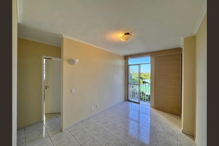 Sala de apartamento para alugar com 2 quartos, 58m² em Barra da Tijuca, Rio de Janeiro