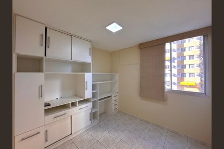 Quarto 2 de apartamento para alugar com 2 quartos, 58m² em Barra da Tijuca, Rio de Janeiro