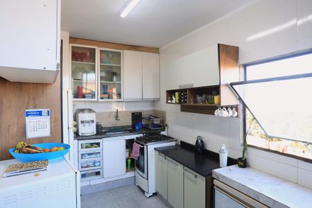 Cozinha de casa à venda com 3 quartos, 228m² em São Cristóvão, Belo Horizonte