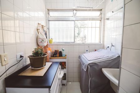 Apartamento à venda com 60m², 3 quartos e 1 vaga Apartamento à venda com 60m², 3 quartos e 1 vagaÁrea de Serviço