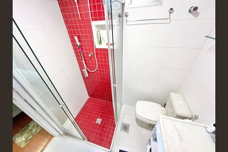 Apartamento à venda com 96m², 3 quartos e 1 vaga Apartamento à venda com 96m², 3 quartos e 1 vagaBanheiro da Suíte