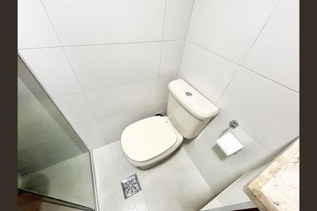 Apartamento à venda com 96m², 3 quartos e 1 vaga Apartamento à venda com 96m², 3 quartos e 1 vagaBanheiro