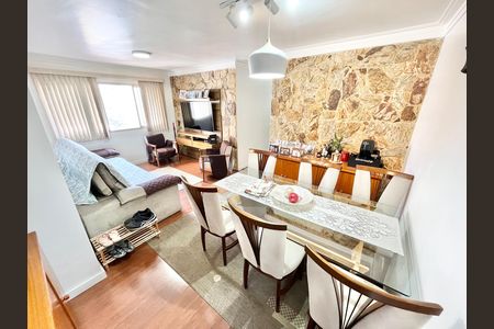 Apartamento à venda com 96m², 3 quartos e 1 vaga Apartamento à venda com 96m², 3 quartos e 1 vagaSala