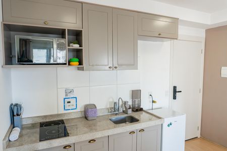 Apartamento para alugar com 33m², 1 quarto e sem vaga