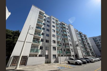 Apartamento à venda com 48m², 2 quartos e 1 vaga Apartamento à venda com 48m², 2 quartos e 1 vagaFachada do bloco