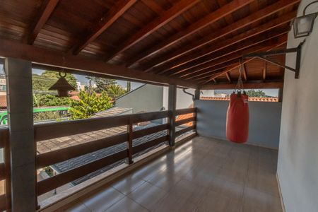 Casa para alugar com 264m², 4 quartos e 4 vagas Casa para alugar com 264m², 4 quartos e 4 vagasVaranda Suite