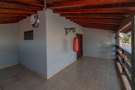 Casa para alugar com 264m², 4 quartos e 4 vagas Casa para alugar com 264m², 4 quartos e 4 vagasVaranda Suite