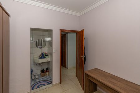 Casa para alugar com 264m², 4 quartos e 4 vagas Casa para alugar com 264m², 4 quartos e 4 vagasSuite 1