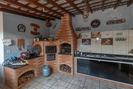 Casa para alugar com 264m², 4 quartos e 4 vagas Casa para alugar com 264m², 4 quartos e 4 vagasChurrasqueira
