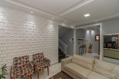 Casa para alugar com 264m², 4 quartos e 4 vagas Casa para alugar com 264m², 4 quartos e 4 vagasSala de Estar