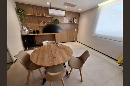 Apartamento para alugar com 80m², 2 quartos e 1 vaga Apartamento para alugar com 80m², 2 quartos e 1 vagaÁrea comum