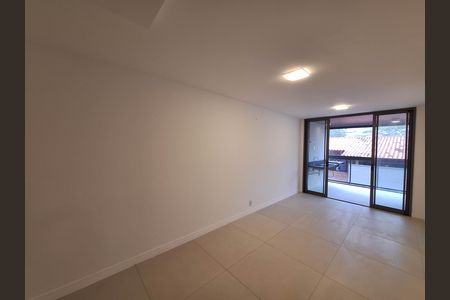 Apartamento para alugar com 80m², 2 quartos e 1 vaga Apartamento para alugar com 80m², 2 quartos e 1 vagaSala