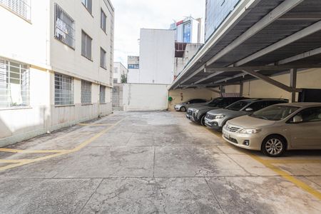 Garagem de apartamento à venda com 3 quartos, 119m² em Santa Efigênia, Belo Horizonte