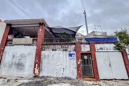 Fachada com Plaquinha de casa à venda com 3 quartos, 255m² em Vila Matilde, São Paulo