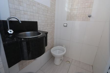 Banheiro de apartamento para alugar com 2 quartos, 50m² em Jardim Marília, São Paulo