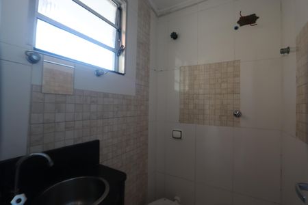 Banheiro de apartamento para alugar com 2 quartos, 50m² em Jardim Marília, São Paulo