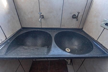 Área de serviço  de casa para alugar com 2 quartos, 80m² em Conceição, Diadema