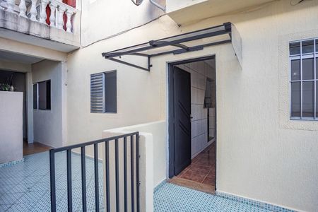 Entrada  de casa para alugar com 2 quartos, 80m² em Conceição, Diadema