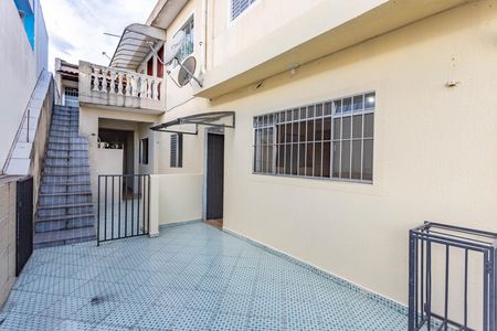 Casa para alugar com 80m², 2 quartos e 1 vaga Casa para alugar com 80m², 2 quartos e 1 vagaQuintal