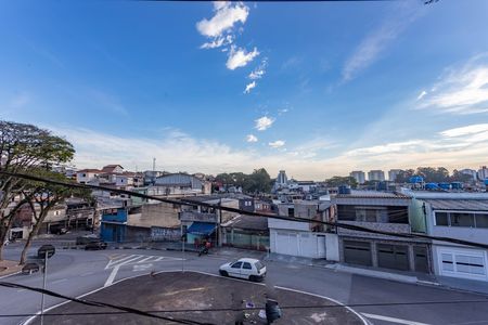 Vista do quintal  de casa para alugar com 2 quartos, 80m² em Conceição, Diadema