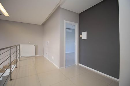 Casa de condomínio para alugar com 485m², 4 quartos e 3 vagas Casa de condomínio para alugar com 485m², 4 quartos e 3 vagasCorredor