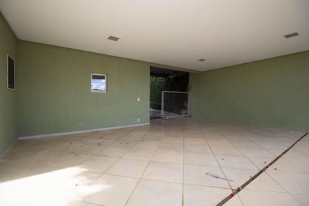 Garagem de casa de condomínio à venda com 4 quartos, 485m² em Condomínio Quintas do Sol, Brasília