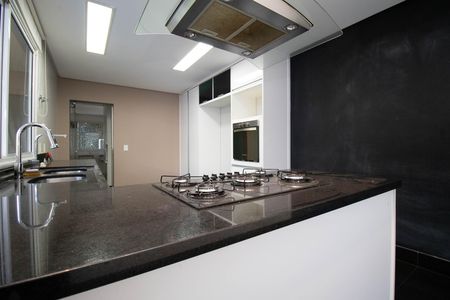 Casa de condomínio para alugar com 485m², 4 quartos e 3 vagas Casa de condomínio para alugar com 485m², 4 quartos e 3 vagasCozinha