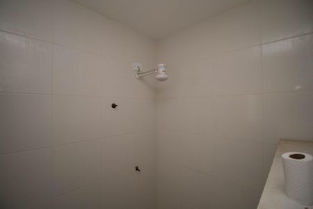 Casa de condomínio para alugar com 485m², 4 quartos e 3 vagas Casa de condomínio para alugar com 485m², 4 quartos e 3 vagasBanheiro de Serviço
