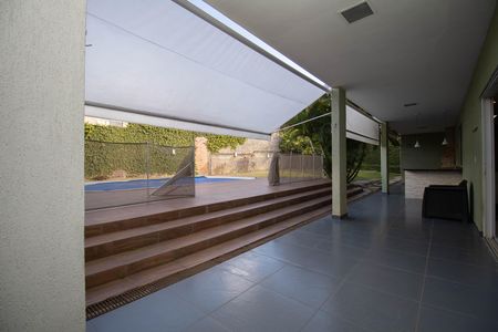 Casa de condomínio para alugar com 485m², 4 quartos e 3 vagas Casa de condomínio para alugar com 485m², 4 quartos e 3 vagasVaranda