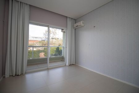 Casa de condomínio para alugar com 485m², 4 quartos e 3 vagas Casa de condomínio para alugar com 485m², 4 quartos e 3 vagasSuíte 3