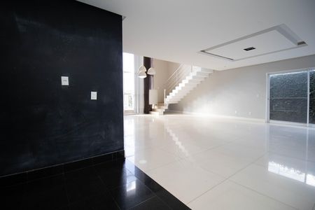 Casa de condomínio para alugar com 485m², 4 quartos e 3 vagas Casa de condomínio para alugar com 485m², 4 quartos e 3 vagasCozinha
