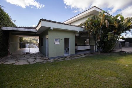 Casa de condomínio para alugar com 485m², 4 quartos e 3 vagas Casa de condomínio para alugar com 485m², 4 quartos e 3 vagasQuintal