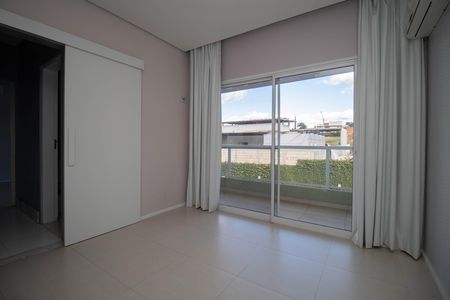 Casa de condomínio para alugar com 485m², 4 quartos e 3 vagas Casa de condomínio para alugar com 485m², 4 quartos e 3 vagasSuíte 3