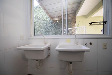 Casa de condomínio para alugar com 485m², 4 quartos e 3 vagas Casa de condomínio para alugar com 485m², 4 quartos e 3 vagasÁrea de Serviço