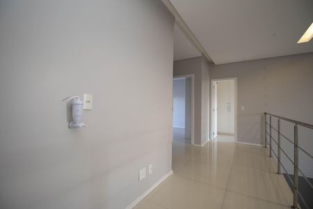 Corredor de casa de condomínio à venda com 4 quartos, 485m² em Condomínio Quintas do Sol, Brasília